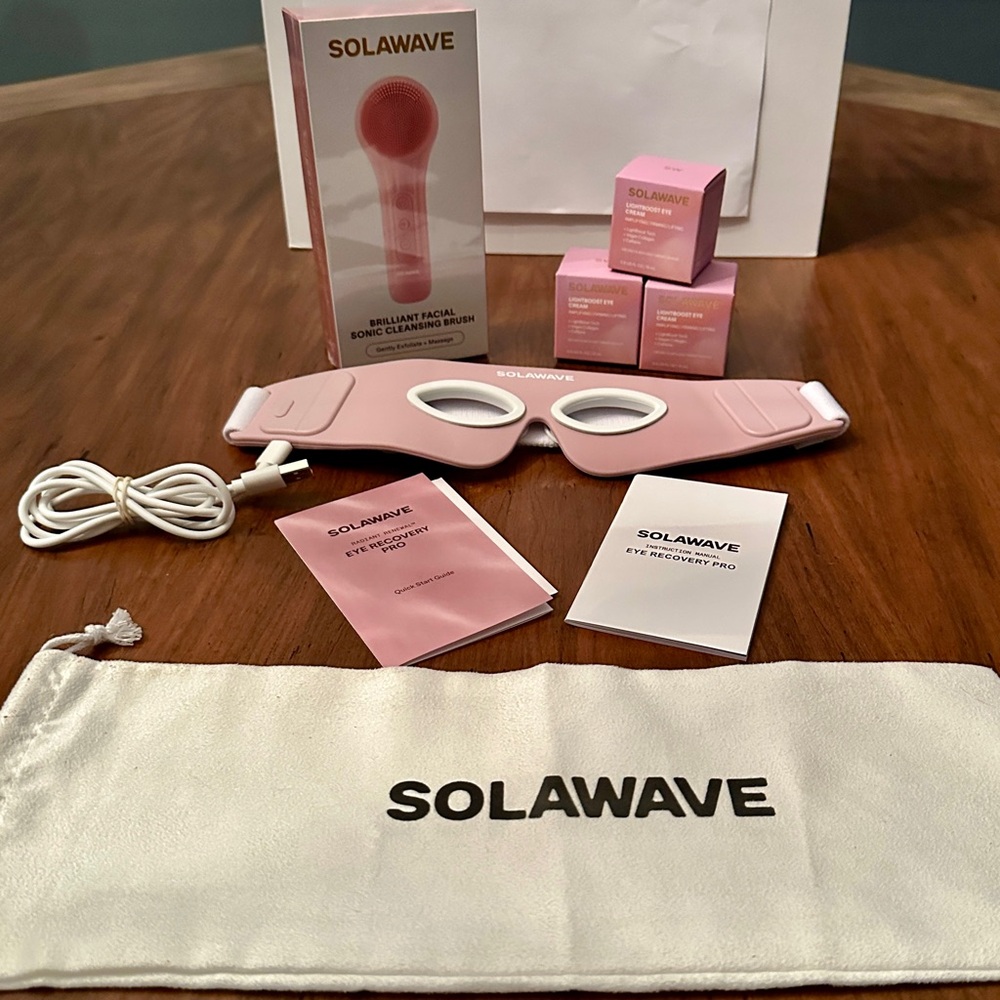 SolaWave Eye Recovery Pro Bundle
